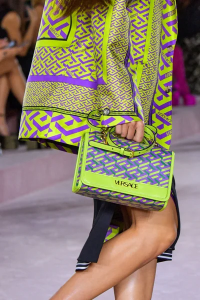 Look 82